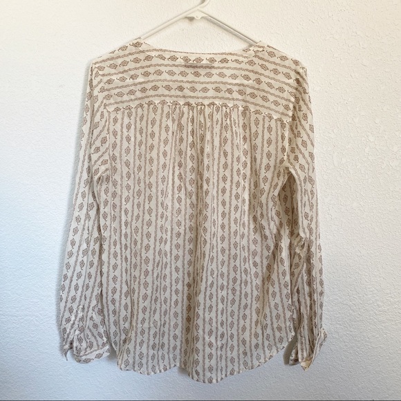Cute Loft blouse! - Picture 8 of 8